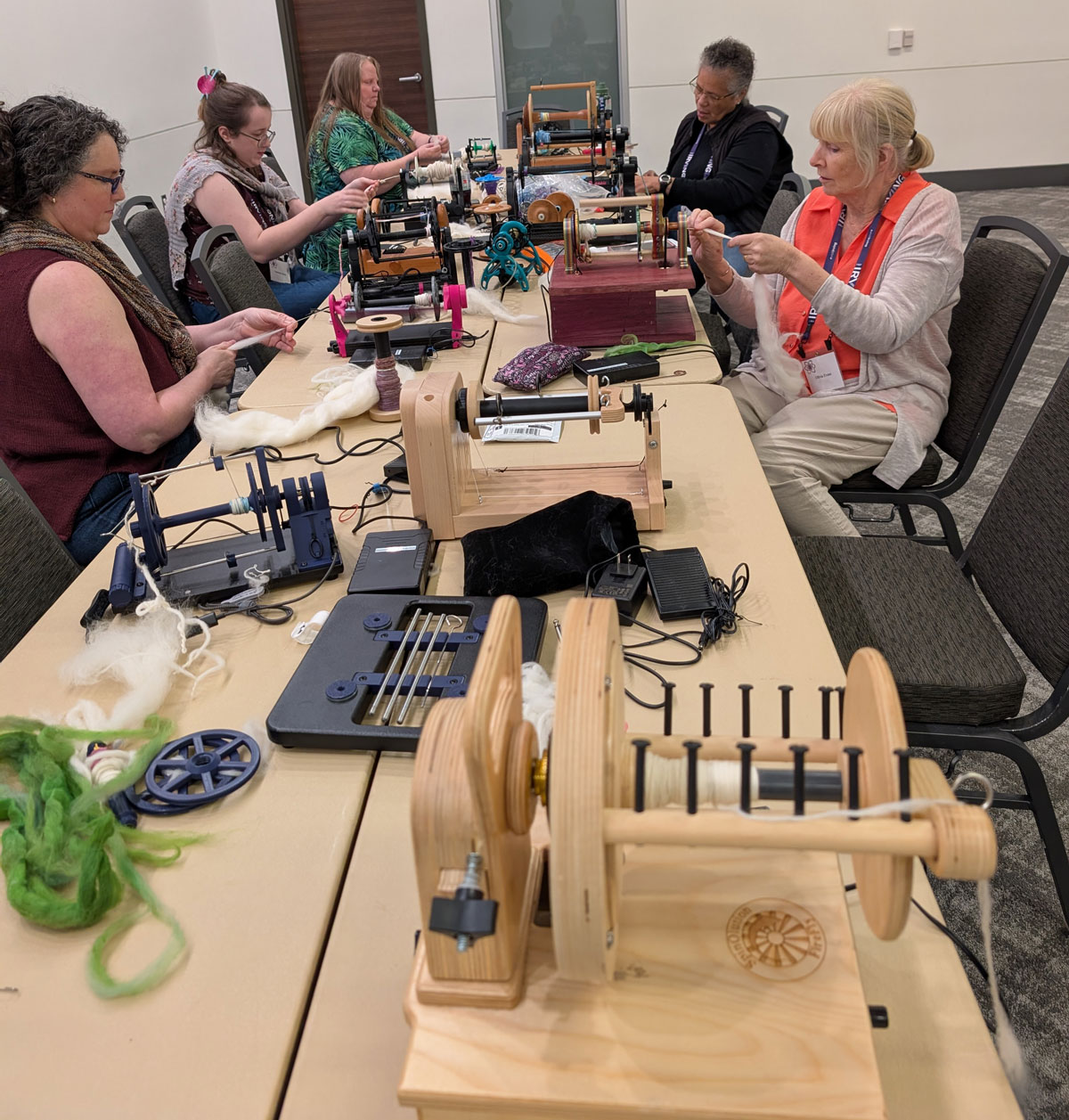 Electric Sheep: Exploring E-Spinners - Image 2